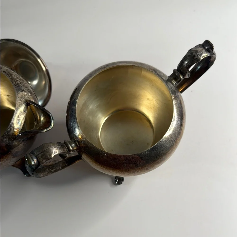 Vintage Sugar and Creamer set, I believe is Silver Plated - Picture 8 of 16